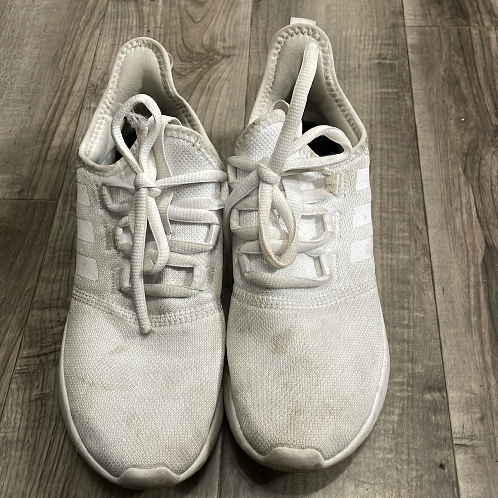 Ultralight Adidas Cloudfoam Runners